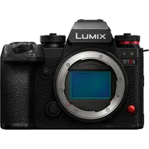 Câmera Panasonic Lumix S1 Iie Mirrorless 6K Corpo