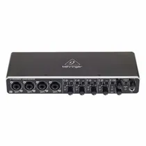 Behringer UMC404 HD