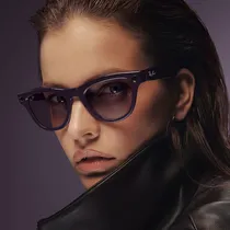 Lente de Sol Meta Starfire Kylie Edition Classic Black/Black Lenses