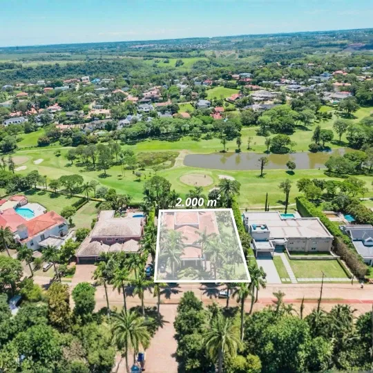 Casa de 5 dormitórios à venda em Hernandarias